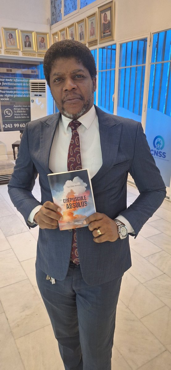 MaEkonzo's tweet photo. «Le Crépuscule des absolus», de Tiguy ELEBE Motingya, un roman annonciateur de la fin d’un temps et du début d’un autre…
Editions Jet d’Encre, 195 p., 08/2025
Disponible à Kinshasa, librairie "La Maison du savoir"/ 25$
Ou appelez le +243 910451067
Lisez encore et lisez toujours! https://t.co/zYDemHqwzh