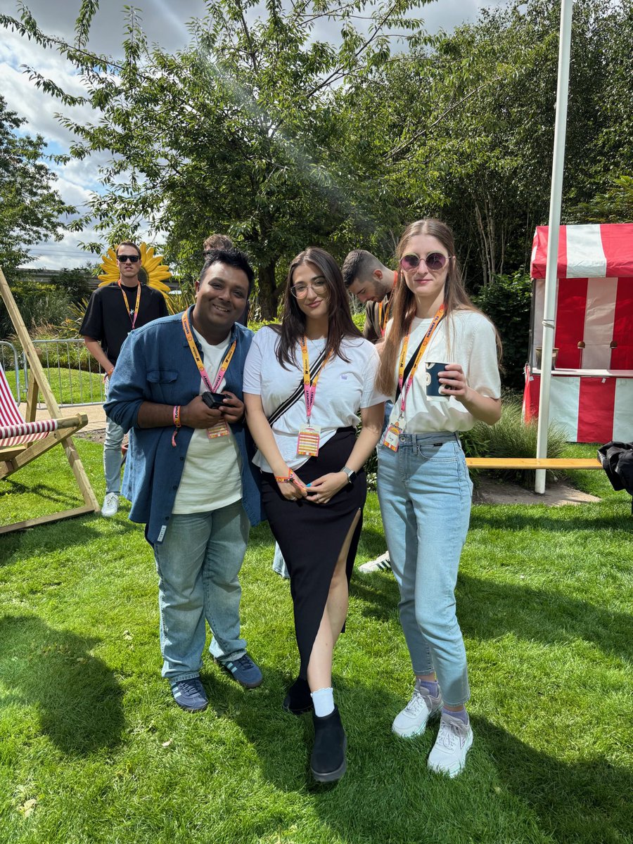 Rahul I (@_byrahul) on Twitter photo They did it again when you thought Flowfest couldn’t get better #FlowFest25 blew past all expectations. 
What an incredible day old friends, new friends and a whole lot of laughs. They did it again when you thought Flowfest couldn’t get better #FlowFest25 blew past all expectations. 
What an incredible day old friends, new friends and a whole lot of laughs.