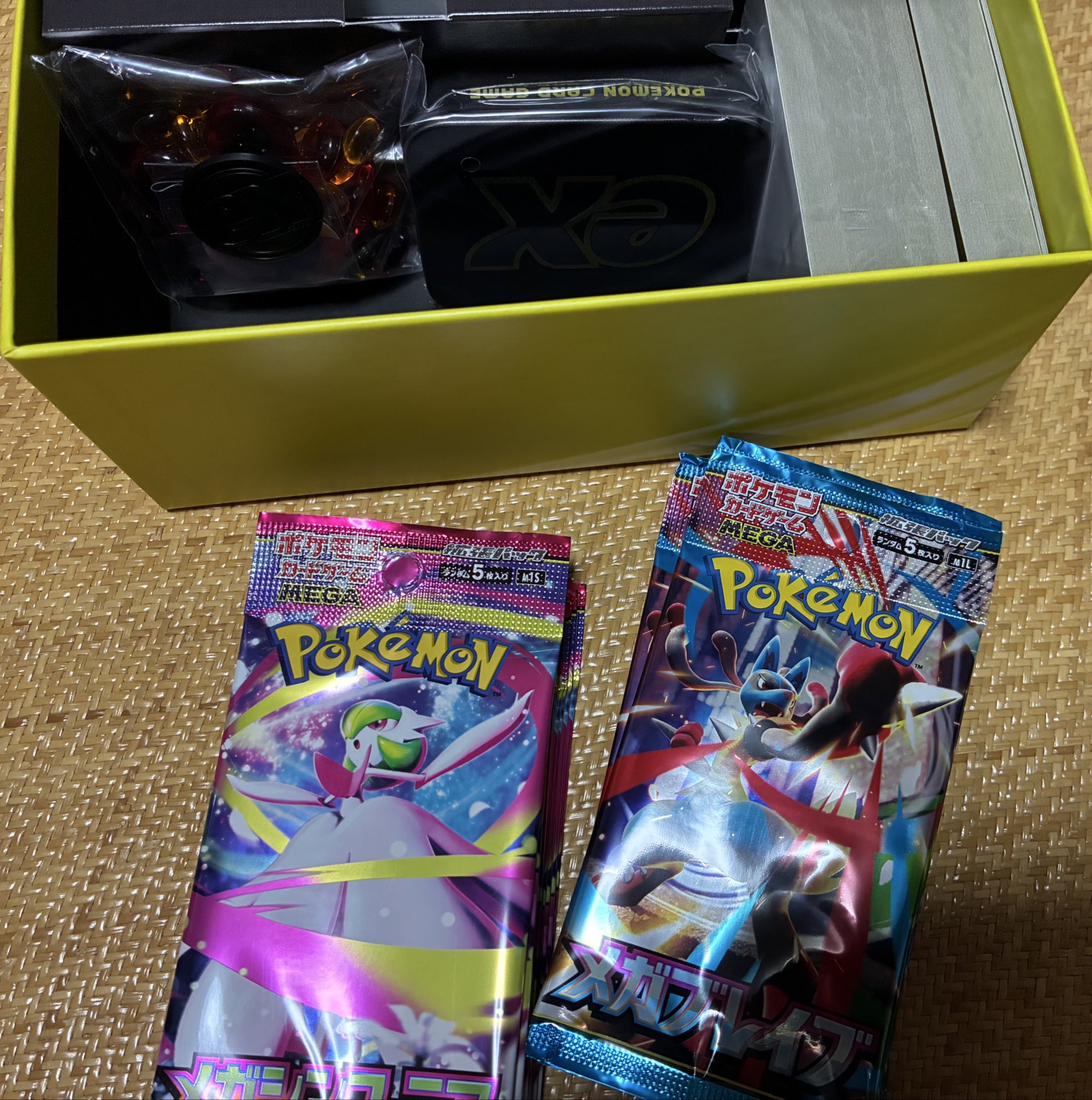 メガブレイブbox　メガシンフォニアbox　プレミアムトレーナーbox Amazon.co.jp: ポケモンカードゲーム MEGA プレミアムトレーナー