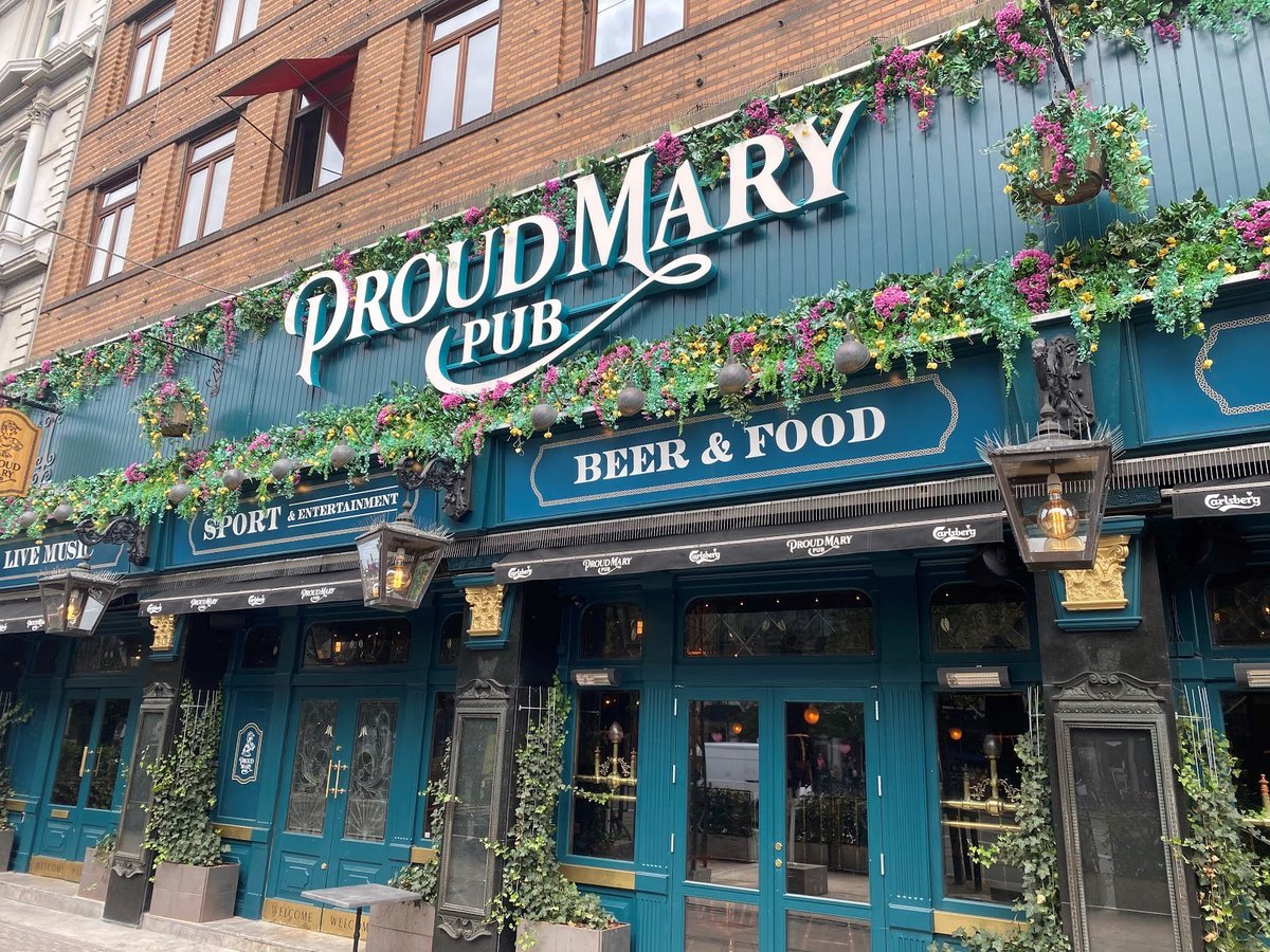 isak_kobenhavn's tweet photo. Åk till Köpenhamn med eller utan biljett. Samlingspubarna visar matchen.
Proud Mary Pub Copenhagen och The Old Irish Pub - Copenhagen står klara att ta emot oss. Och de kommer även visa matchen för er som inte har biljett. Hjälp till att sprida så vi blir så många som möjligt! https://t.co/teCxgtKm9v