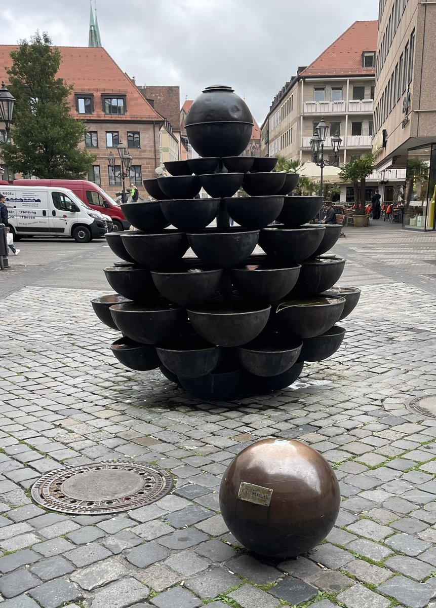 chs_silverdofe's tweet photo. #mathsonholiday #nurnberg https://t.co/mbkJ5xkBB7