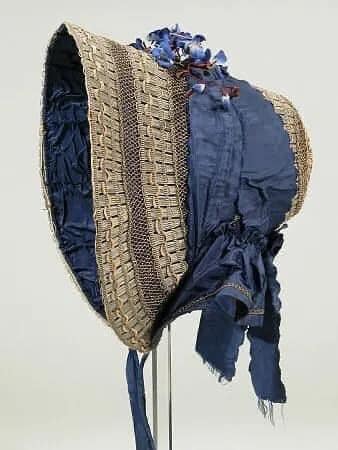 TheScribblerCMB's tweet photo. Can you see our Margaret in any of these? 🤔😍

#Hats #History #Bonnets #Victorian #Fashion #FashionHistory #MargaretHale #NorthAndSouth https://t.co/5kxBQgDrMh