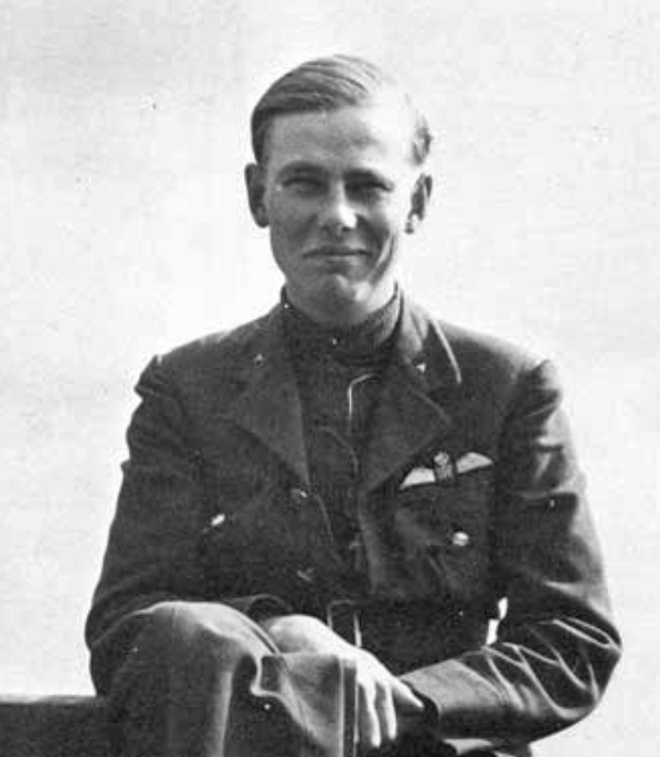 pettore's tweet photo. Lost his life this day 11th.August 1940.
FO. Richard Stephen Demetriadi.
One of THE FEW.
https://t.co/c9LvW0B2DN

Shot down into the Channel and killed.

Age 21. https://t.co/pN4rVGY2ey