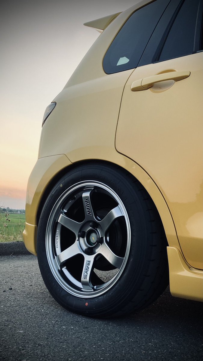 sidewall_check's tweet photo. 205/50r16 ADVAN A052
16インチ 8J+40 RAYS TE37SONIC https://t.co/esp1w9qku6