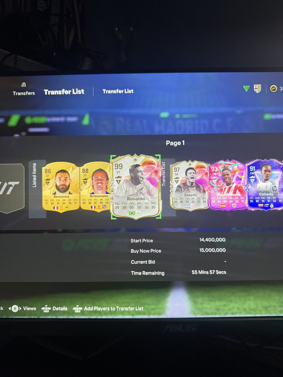 EdwinPinos2's tweet photo. Lol will i even be able to sell him 🤣 #FC25 #ultimateteam #futchamps #r9 #EAFC25 #futties https://t.co/kKKj7TagQx