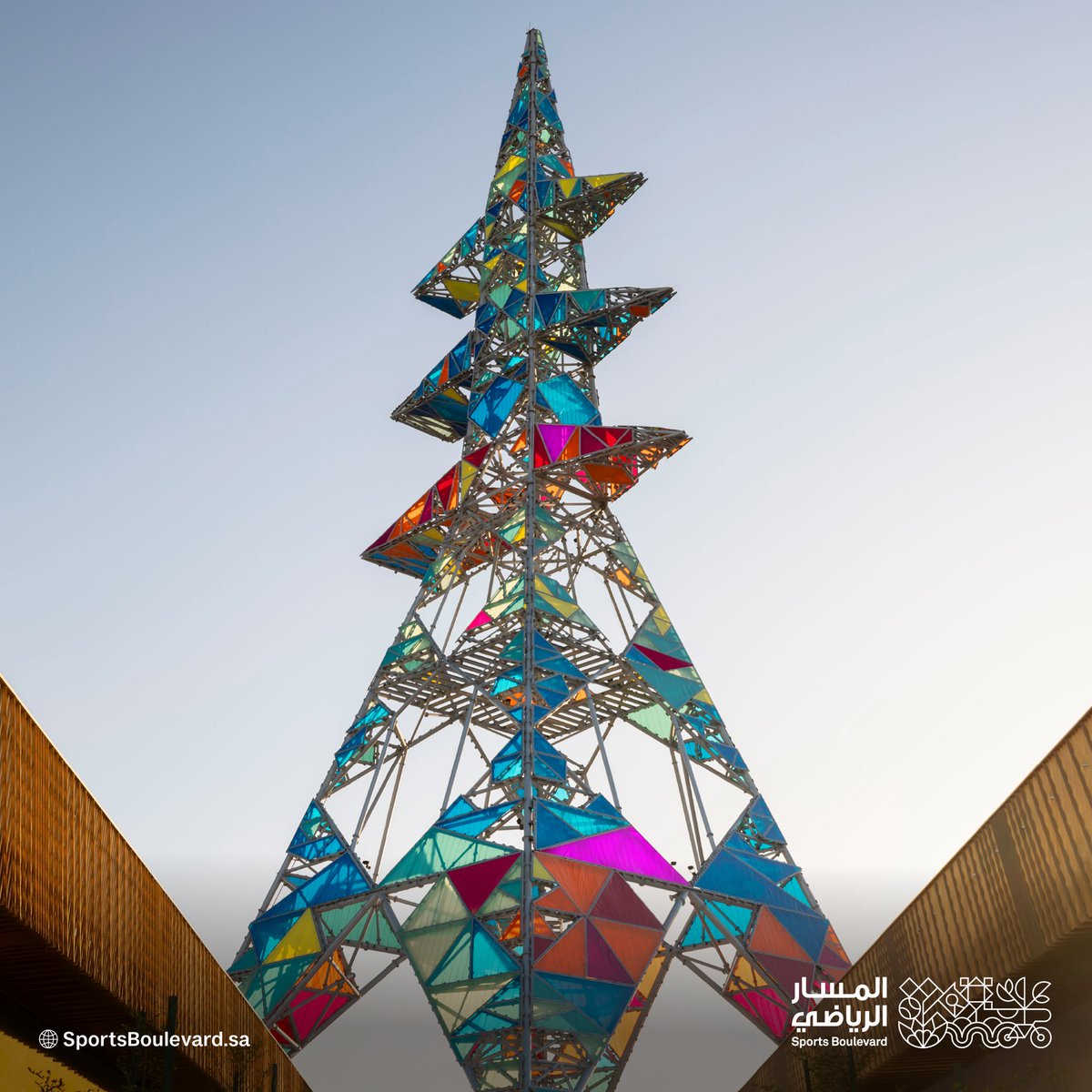 كل صوره تختلف عن الثانية، هل تقدر تكتشف الاختلافات؟ 👀
ركز، وشاركنا إجابتك في التعليقات 👇🏻🕵🏻
 
#المسار_الرياضي