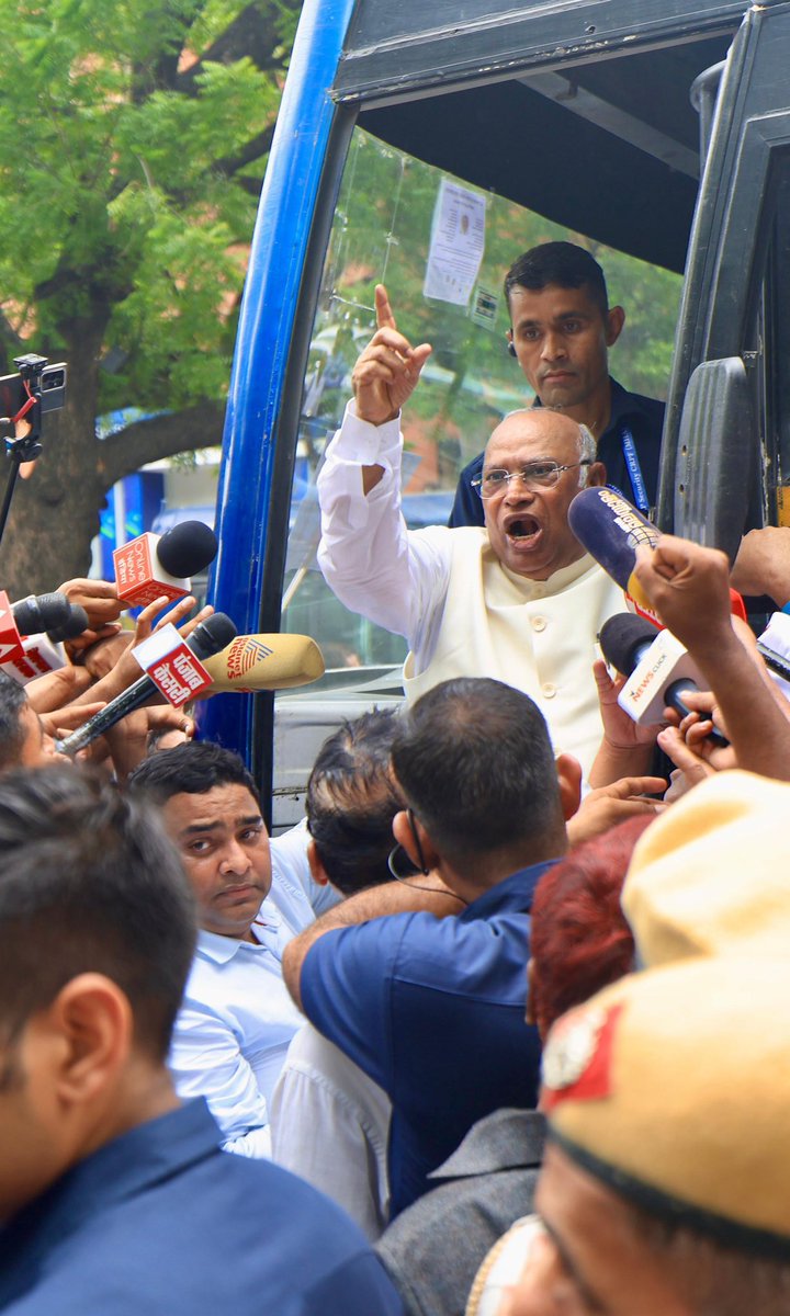 इस जज़्बे के सामने कौन टिक सका है