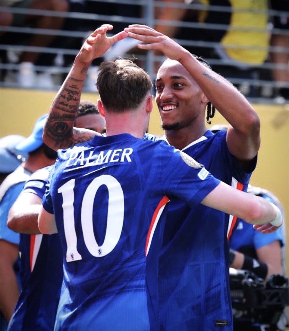 CFCFico's tweet image. He who crowns himself king is no king.