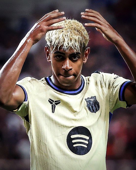 CFCFico's tweet image. He who crowns himself king is no king.