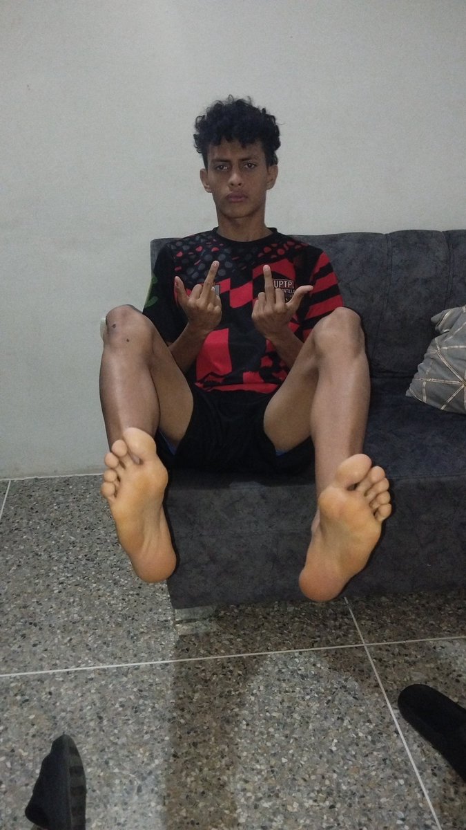 Master_Seiya_1's tweet photo. Good night slaves @FindomPromoHQ @rt_feet @PromoRTNick @rt_find @RTSubLeoZ @RT_BOYFEET_FR @RT_4Promo @PromoRTpig @brfeetrt @morrochacal #fetish #foot #feet #slave #findom #macro #finsub #humanATM #slavefinanclero https://t.co/gQakrrBKzY