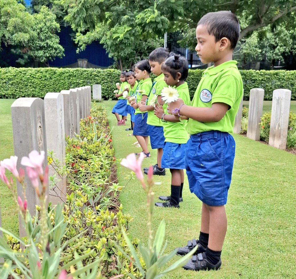 Senthil45999250's tweet photo. Kindergarten kids visit to Madras War Cemetery. Kids were nurtured to pay homage to the Marty's who lost their life due to conflicts. THEIR NAME LIVETH FOR EVERMORE @CWGC @AAPAComms https://t.co/SqldQx4cBf
