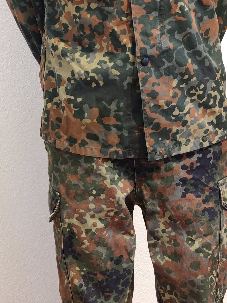 arcnobod's tweet photo. Some Flecktarn #uniform details
#gaymilitary #gayfetish https://t.co/W3UWfJJFFZ