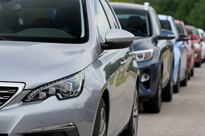 Yksityisleasing näyttäisi kiinnostavan ihmisiä. Kyselytutkimusten perusteella vähintään 25 prosenttia, parhaimmillaan jopa 40 prosenttia uuden auton ostajista on kiinnostunut leasingista. Huomio kuitenkin nämä asiat, jos harkitset leasingauton hankintaa.
taloustaito.fi/vapaalla/leasi…