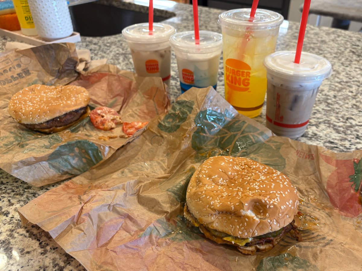 HowsItGoing_Pod's tweet photo. New DUDE FOOD on the way!

We went to @BurgerKing for that BBQ Brisket Whopper and some new drinks!

Go check it out, and see what we think!

#DUDEFOOD #Podcast #FoodCritic #FoodReview #burgerking #bbqbrisketwhopper #brisket https://t.co/9TsxU4fY6G