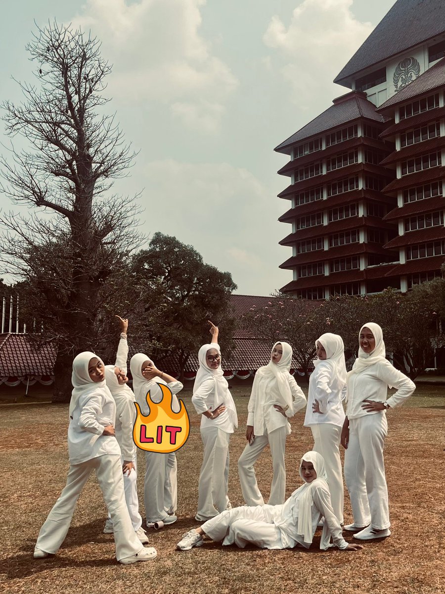 znsvca's tweet photo. dulu nak, waktu zaman mama kuliah… https://t.co/0FqPolXO6u