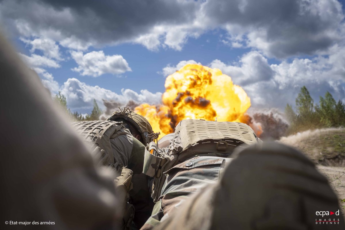 6_e_rg's tweet image. 💥 #MondayMotivation – Précision, puissance et maîtrise
Chaque détonation est le fruit d’une rigueur absolue et d’une maitrise technique sans faille.🔥 La puissance maîtrisée, c’est ça le génie.
#6eRG #Sapeurs #ArméeDeTerre