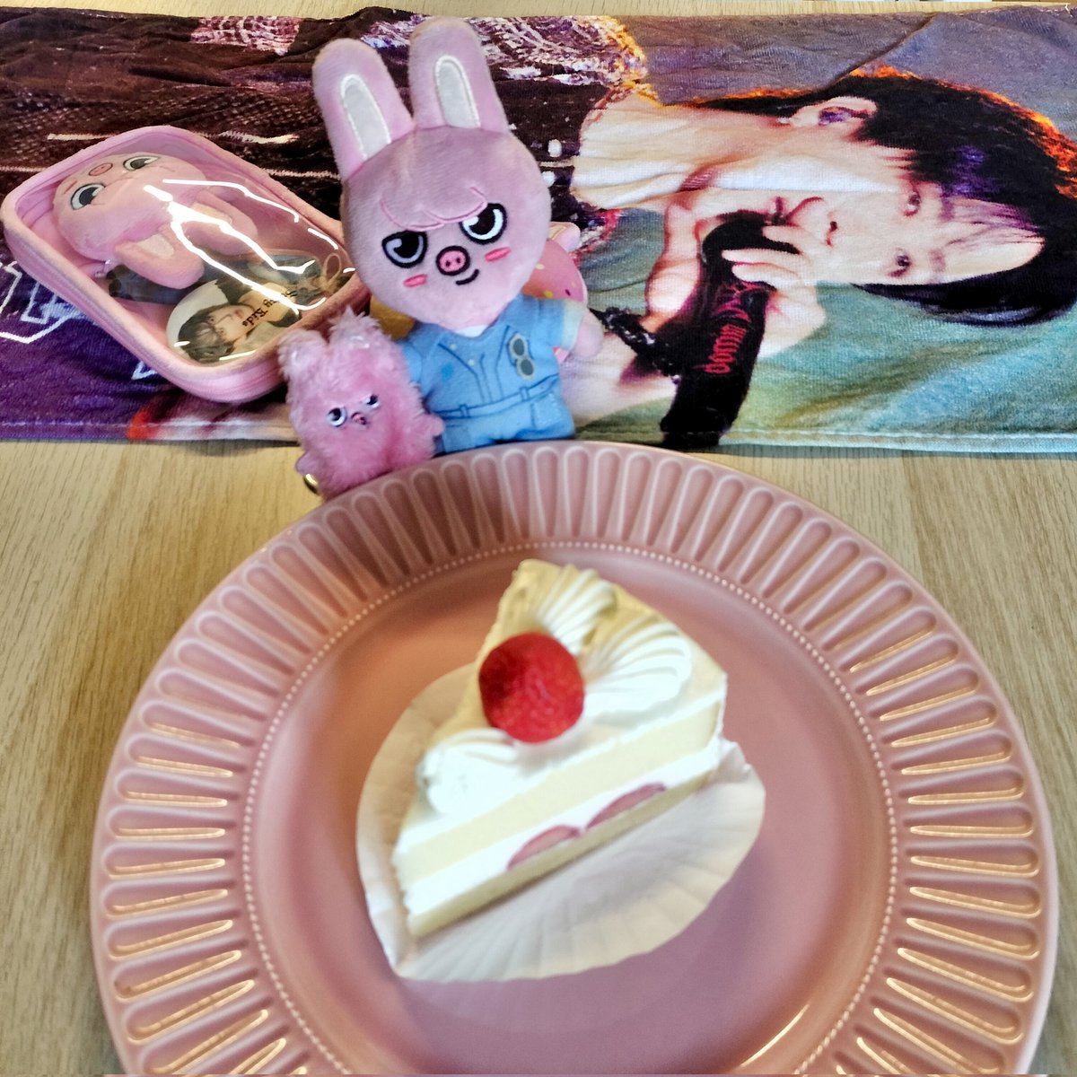 MinaraiRecords's tweet photo. #HappyChangbinDay
生まれてきてくれてありがとうチャンビン！誕生日おめでとー！
Ultra happyな一日をすごしてね🎂🥳🫶🏻🌍❤️ https://t.co/6MAUqKfW5D