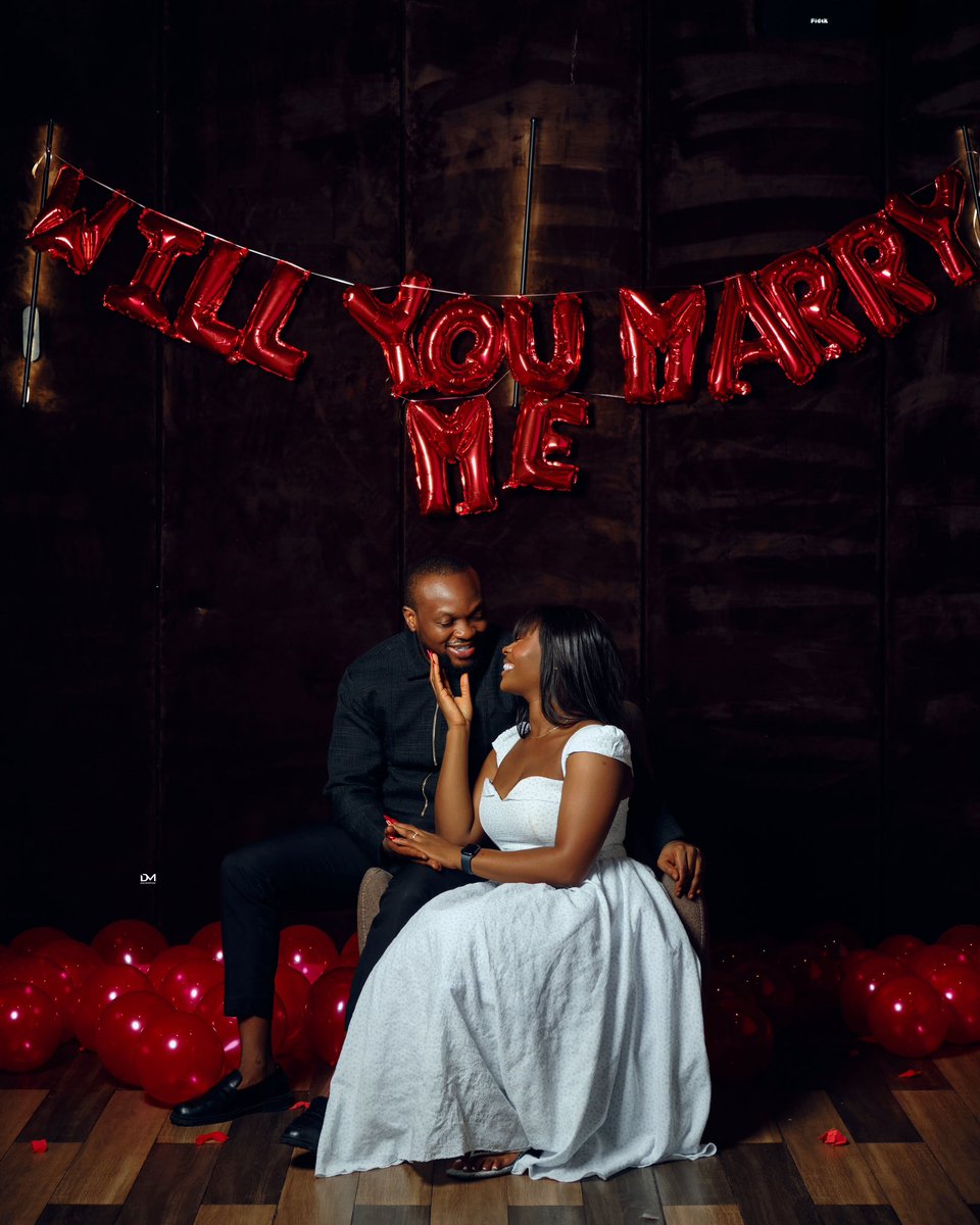 DaveMylez's tweet photo. Happily Ever After Begins Now 💍🌸 https://t.co/e6laIJeSAK