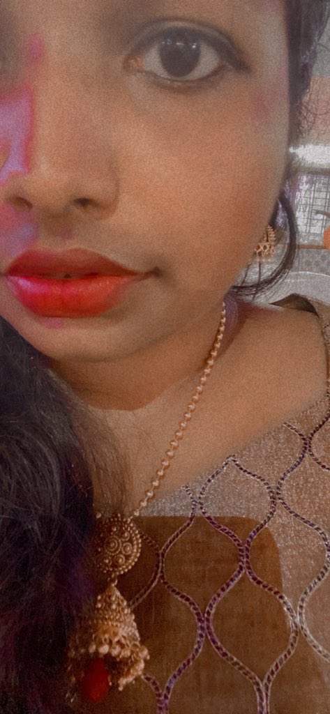 Ada Thevdiyaa Mundaa <a href="/nightingale97_/">அகை 🌻</a>  Neeyealam Entha Confidence la Dii Vaai Pathii pesuraa???