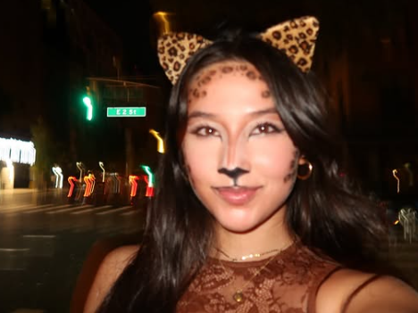 evacarl11's tweet image. 💋 Purrfectly dangerous

#needlogo #logoneed #new #streamer #smallstreamers #furry #Vtuber #obsstudio #streamlab #twitchstreamer #FashionPurr #LeopardQueen #OOTN #NightStyle #CatEyeVibes #ChicAndWild #CityAesthetic #StyleWithAttitude #LeopardPrintLover #UrbanWild #GlowInTheDark