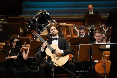 El Festival “Áureo Herrero” de El Barraco (Ávila) celebra su 27ª edición con una programación ecléctica y de excelencia artística
revcyl.com/web/index.php/… #revcyl #castillayleon #CastillayLeón