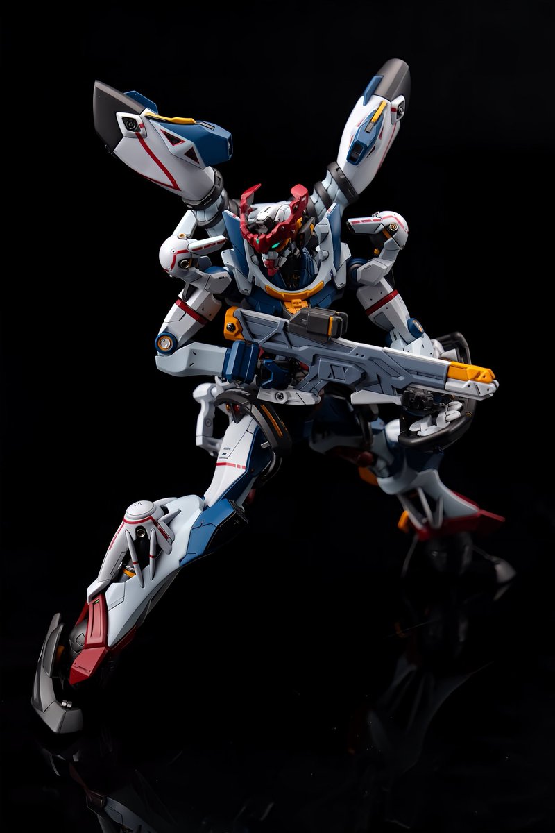 #とりあえずなんか構えたポーズ見せて