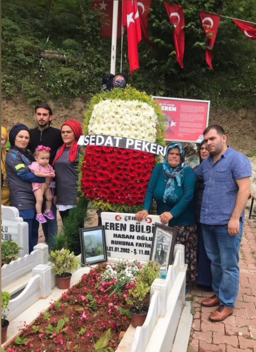 İYİ Kİ VARSIN EREN

<a href="/Sedat_PEKER/">Sedat Peker</a>
