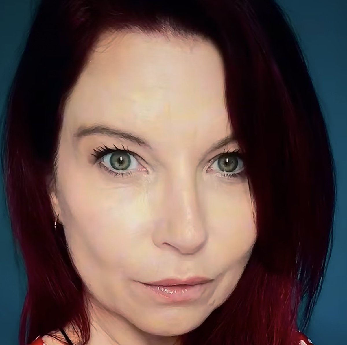 FandeJulieValmont (@lovejulievlmt79) on Twitter photo Bonjour Divine <a href="/JulieValmont/">Julie Valmont</a> il faut toujours commencer la journée avec une belle vue. Vous êtes éblouissante 😍 belle magnifique 😻 ravissante et rayonnante et toujours aussi charmante Bonjour Divine <a href="/JulieValmont/">Julie Valmont</a> il faut toujours commencer la journée avec une belle vue. Vous êtes éblouissante 😍 belle magnifique 😻 ravissante et rayonnante et toujours aussi charmante