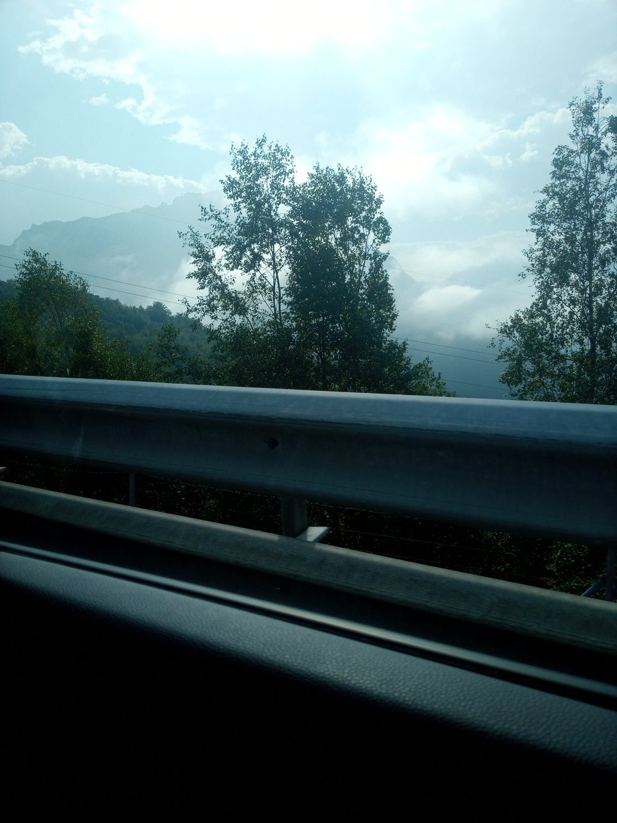 LA VIDA SON MOMENTOS COMPARTIDOS CON RISAS, ABRAZOS Y SOBRE TODO CON MUCHO AMOR Y RESPETO HACIA LOS DEMÁS..😘😘❤