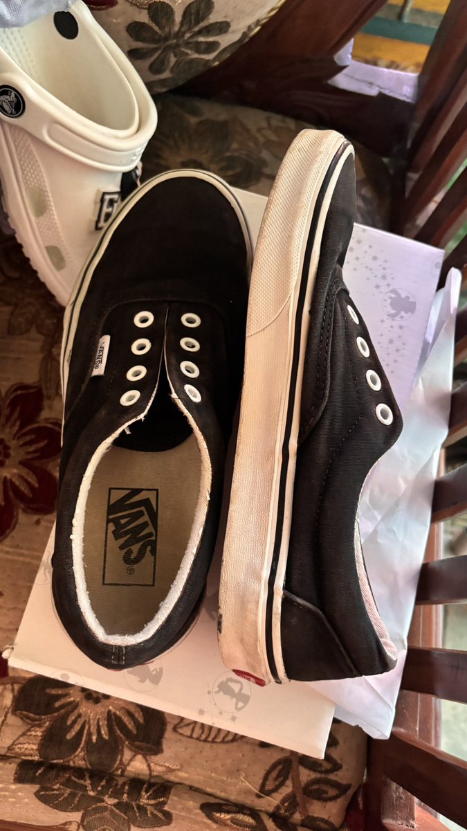 himeimeii's tweet photo. masih ad ya ini ori store semua pemakaian pribadi nego aja aku jual murah buat ngurangi sepatu https://t.co/ZqFCKendXN