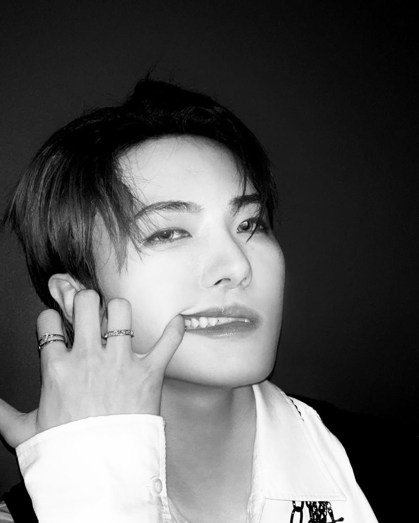 잘있게...
저먼저갑니다