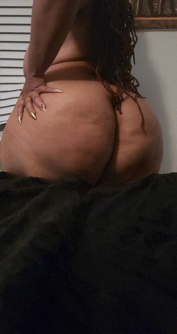 Watch WintarRose's leaked NSFW photo on TwXstars