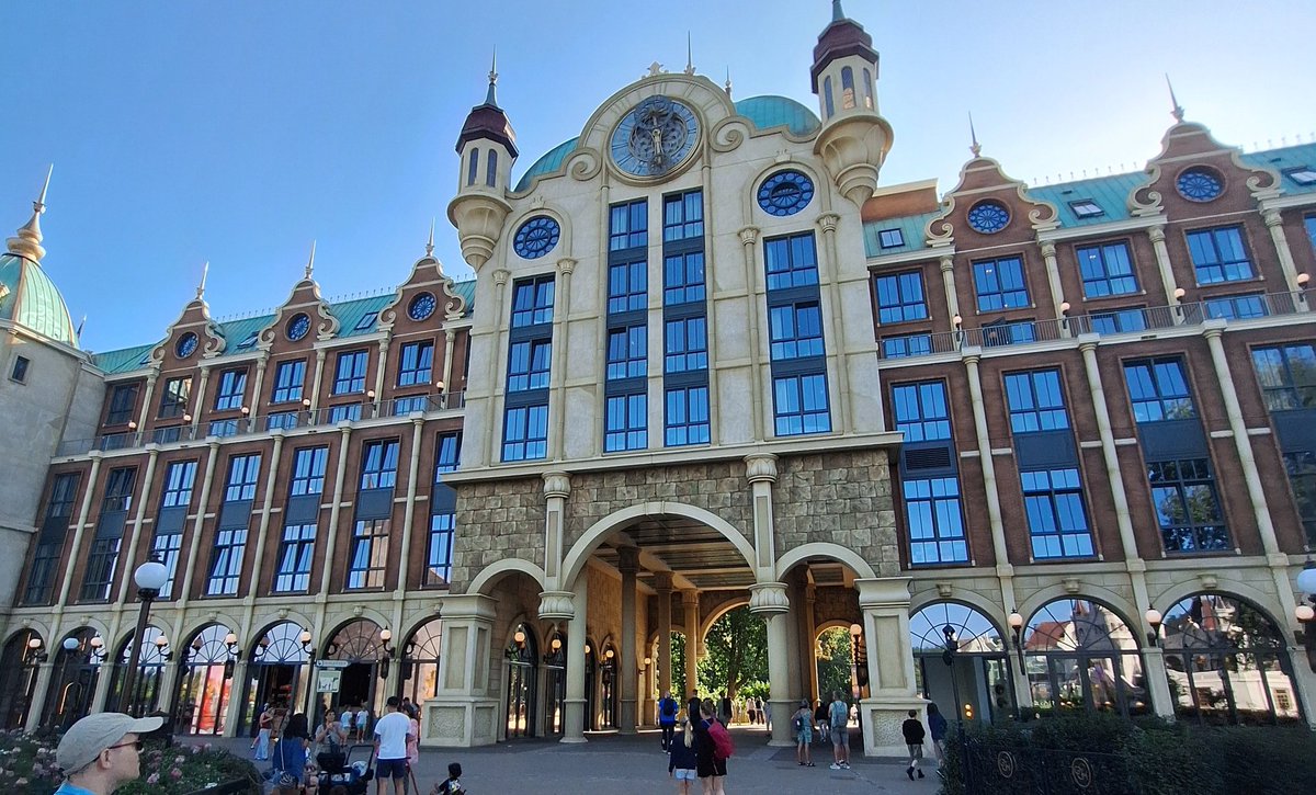 Maybe the new Efteling Hotel doesn't suck as much as I thought it would
