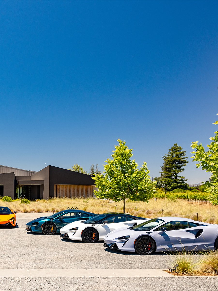 McLarenHatfield's tweet photo. Designed to perform. Crafted to suit your life. A glimpse of the McLaren experience. 

#McLaren #McLarenAuto #McLarenArtura #Artura #McLarenHatfield https://t.co/5QOYu4LfcK
