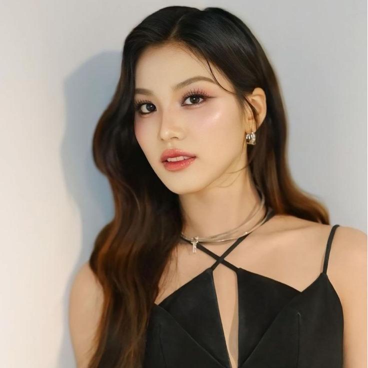 STARLIGHT_ASIAN's tweet photo. 🏆Congratulations to Bonnie Pussarasorn on being nominated for 2025 The Most Shining Star in Thailand

🗓Voting period: Aug.11- Aug.29 20:00 BKK
🎫 Log in daily to receive 4 tickets
🔗https://t.co/yqjnLXDZQe

@beonnnie @bonnieofficial_ @BonnieSG_ 
#beonnnie
#STARLIGHTAWARDS https://t.co/B4keIPWzT5
