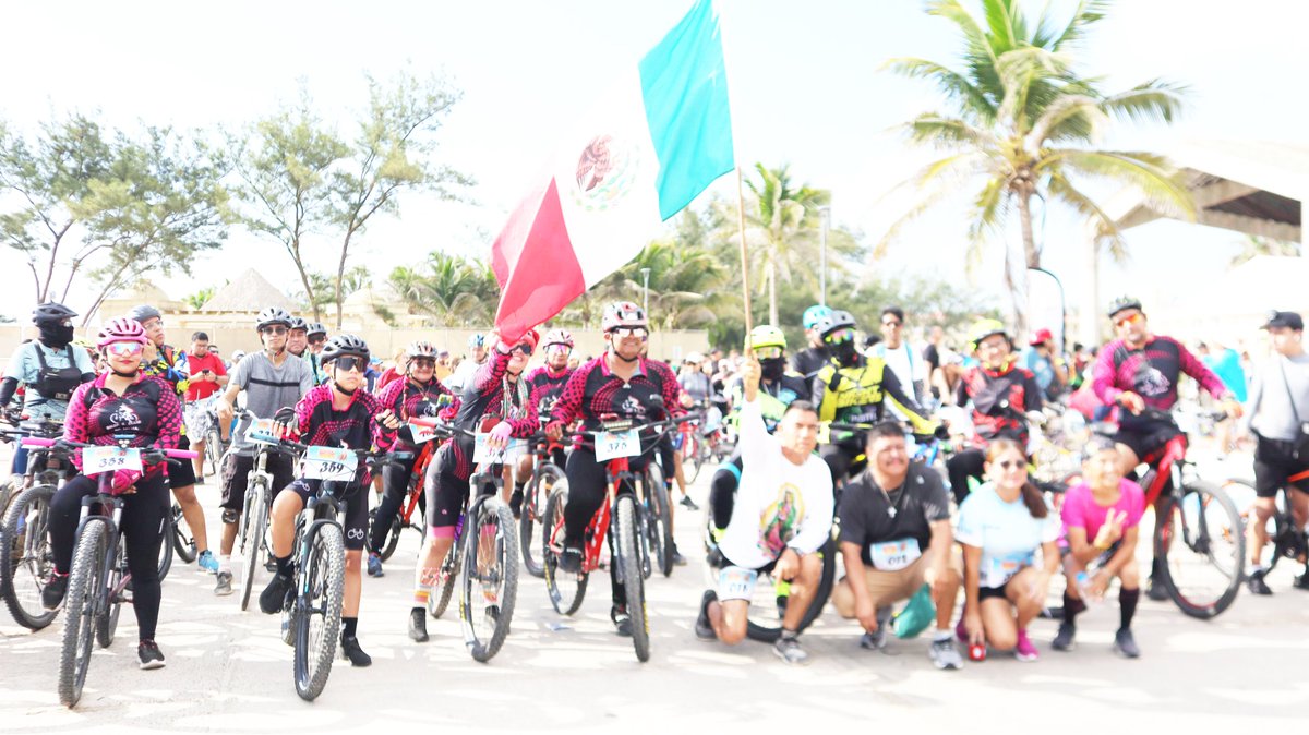#Tamaulipas Más de 1500 jóvenes de todo Tamaulipas participan en la Jornada Nacional Rodada por la Paz y Contra las Adicciones
-En el marco de los festejos por el Día Internacional de la Juventud laprensa.mx/notas.asp?st=0…