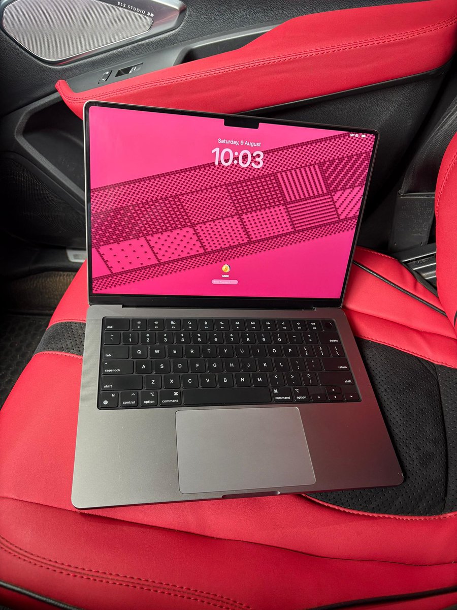 Pinnacle_Shopgh's tweet photo. MacBook Pro 14” M3 Chip
512/8gig 
Few Months Used - CC55
Comes with Complete Charger 🔌

14,000ghc https://t.co/cQ25y8D3Vi