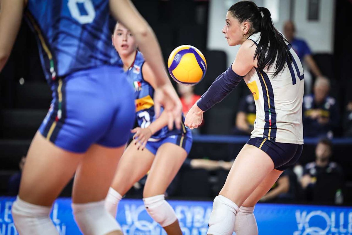 Federvolley ⭐️⭐️⭐️⭐️⭐️ (@federvolley) on Twitter photo 🌎 MONDIALI UNDER 21 FEMMINILI 🌎
✅ Poker per l’Italia 🇮🇹 Le azzurrine superano 3-0 (25-17, 25-13, 25-18) l’Egitto 🇪🇬
🔜 Domani ore 5, 🇮🇹 🆚 🇹🇷
🔍 TUTTI I DETTAGLI: federvolley.it/node/131606
<a href="/volleyballworld/">Volleyball World</a> 🌎 MONDIALI UNDER 21 FEMMINILI 🌎
✅ Poker per l’Italia 🇮🇹 Le azzurrine superano 3-0 (25-17, 25-13, 25-18) l’Egitto 🇪🇬
🔜 Domani ore 5, 🇮🇹 🆚 🇹🇷
🔍 TUTTI I DETTAGLI: federvolley.it/node/131606
<a href="/volleyballworld/">Volleyball World</a>