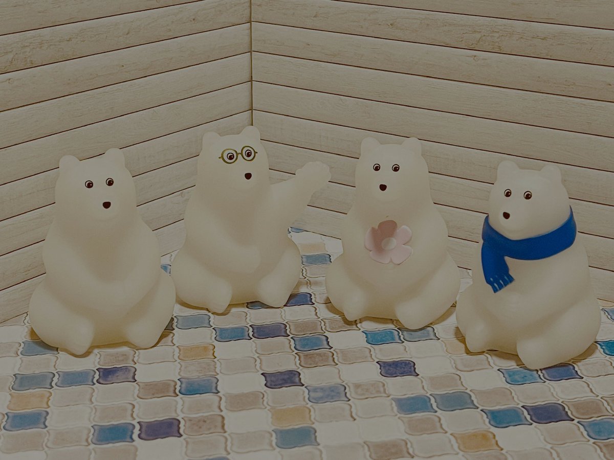 morabe_mini's tweet photo. 「polar bear bank(ポーラーベアバンク) ぼんやりライトマスコット」「OLGA GOOSE CANDLE ミニチュアコレクション」「Kit-Cat Klock ミニチュアチャーム」「Whippi ＆ Wrappi ホイッピ＆ラッピ フィギュア コレクション」なにもかもが可愛い。幸せすぎる https://t.co/nKJc2hOAoC