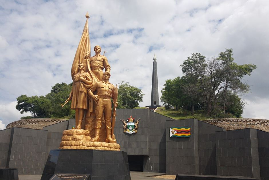 PresValerio's tweet image. As we mark the 45th anniversary of Zimbabwe’s independence, the United Zimbabwe Alliance (UZA) solemnly commemorates the sacrifices made from Mash West, Manicaland, Matabeleland, and all provinces across our land. The  guerrilla war marked by fierce battles, ambushes, and wartime…