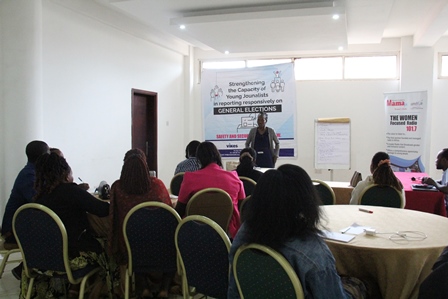 UMWAandMamaFM's tweet photo. Journalists present are from Vision group, Uganda Radio Network, Radio West, Crooze FM, Bukedde, Radio 5, Revival Radio, Nation Media Group, Tayari West and Edigyito Radio.
#WomenInMedia #ElectionReporting https://t.co/WTEQLBJJZL