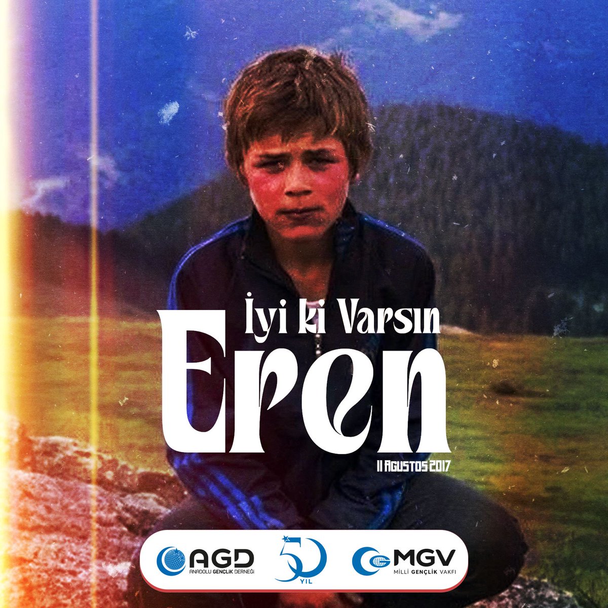 agdorgtr's tweet photo. Şehit Eren Bülbül’ü ve J.Asb.Kd.Bçvş. Ferhat Gedik’i şehâdetlerinin sene-i devriyesinde rahmetle anıyoruz. 

#İyikiVarsınEren https://t.co/q1nW8oUbgL