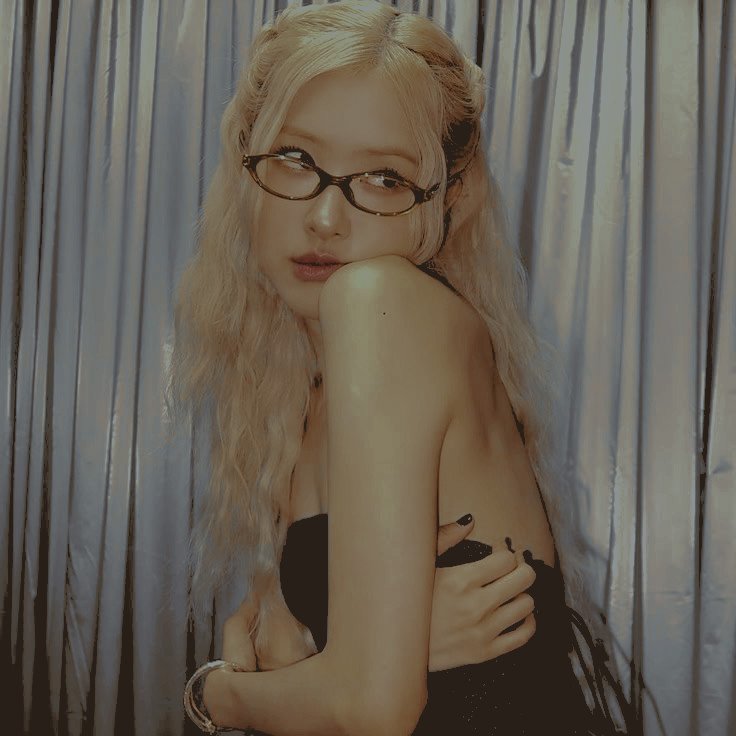 ‘𝓵𝒆𝒓𝒊𝒂 ／ 𝓻𝒊𝒄𝒉𝒂𝒓𝒅𝒔 ∘ tweet media