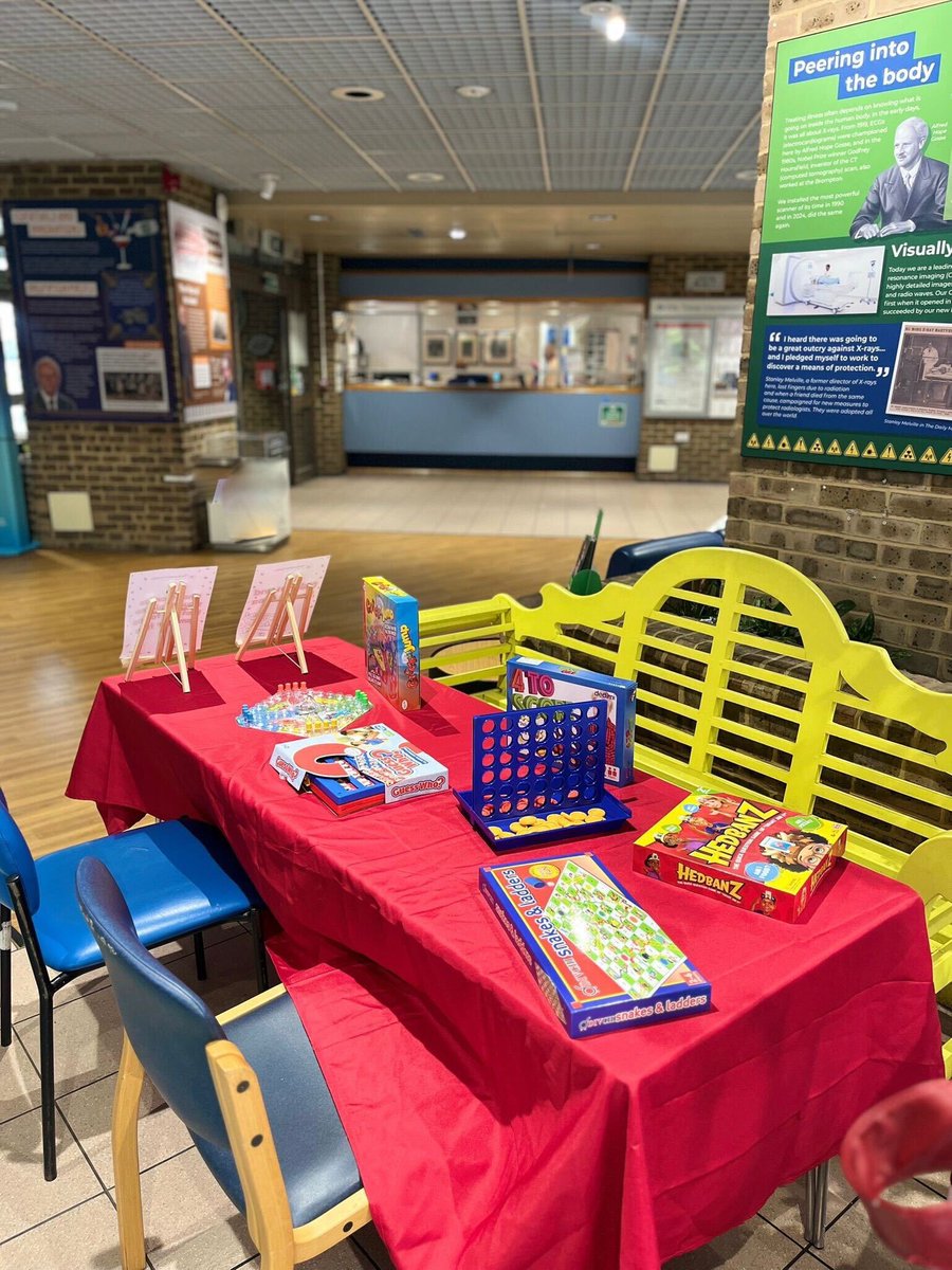 Last month we set up our own board game café in the reception area at Royal Brompton Hospital for staff, patients and families to enjoy. We hope activities such as these, as well as the new picnic bench in the courtyard, help create a comfortable area for everyone to unwind. ❤️💙