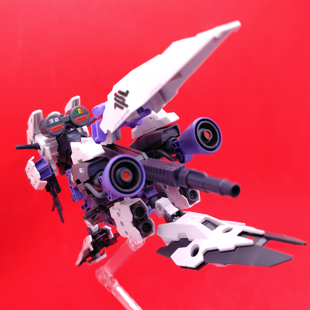 フロートバイク
Maxion Morters社が30周年記念に生産販売したエグザビークル。
反重力エンジンの働きにより下方向へ斥力を発生させ浮遊。
機体後部のジェットエンジンを吹かし推進する。