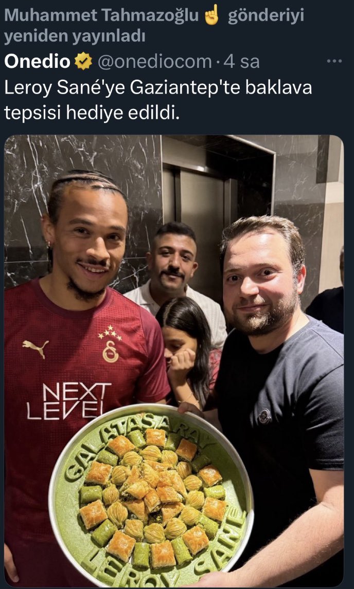 Söz ola, torba dola…

Sayın <a href="/mtahmazoglu/">Mehmet Tahmazoğlu 🇹🇷</a> yaptığınız hizmetleri kimse inkar etmiyor,  ama sen her defasında başa kalkınç yapar gibi söylemenizden artık sıkıldık. 

Şahinbey ilçesine Hizmet etmek için seçilmiyormusunuz. 
Milli ve yerlilikten bahsediyorsunuz hindistandan top