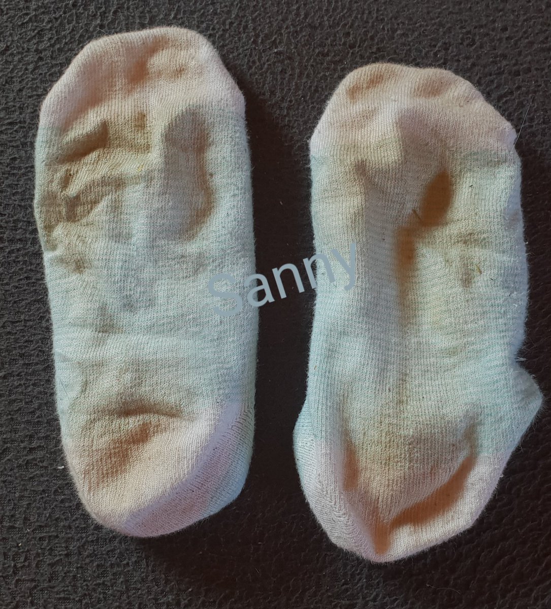 Interesse? 
Schreib mir eine pn 😉
#getragenesocken #Sockenfetisch #getragenewäschefetisch #getragenewäsche #getragenertanga #getrageneshöschen #getragenesocke #getragenes #fetisch #sockenfeti #fussfetisch #Fußfetisch #sockensub #schuhsub #wäschesub #zahlsub #geldfetisch