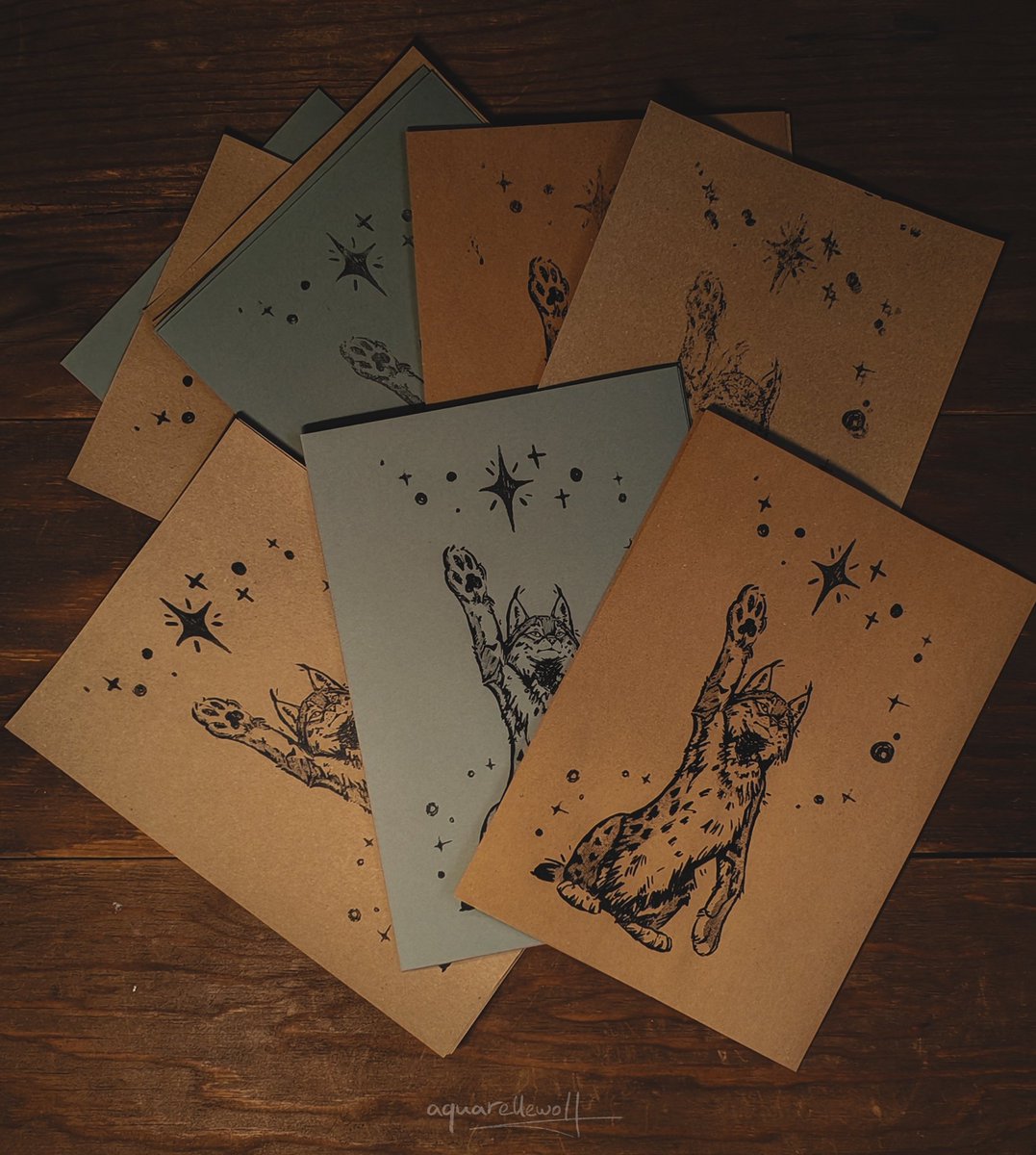 aquarellewolf's tweet photo. Print Lynx and Stars. 
Screen printing.

#aquarellewolf #aesthetic #artist #art #lynx #lynxart #screenprinting #художник #шелкография #рысь #print https://t.co/3zBJZuojrt