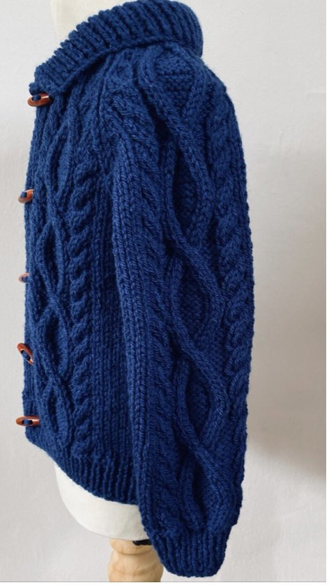 ScotKnitter's tweet photo. https://t.co/xIpusZXPHc
Hand knitted childs cardigan with collar in a blend of wool 20% and acrylic 80% in Royal Blue - fits age 2-3 years
#MHHSBD #firsttmaster #CraftBizParty #childrensclothes #Chrustmasgiftideas https://t.co/El5o4tv2fG