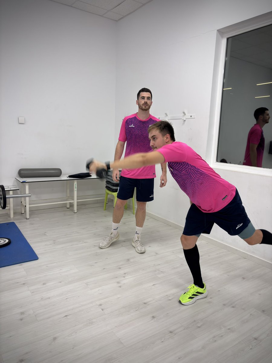 ZaragozaBM's tweet photo. 💪 ¡Nueva semana!

🔩 Puesta a punto para el primer amistoso el jueves 14 en Soria.

🔵 ¡Vamos azules!

#HEMOSVUELTO https://t.co/zg8mXnu3x1